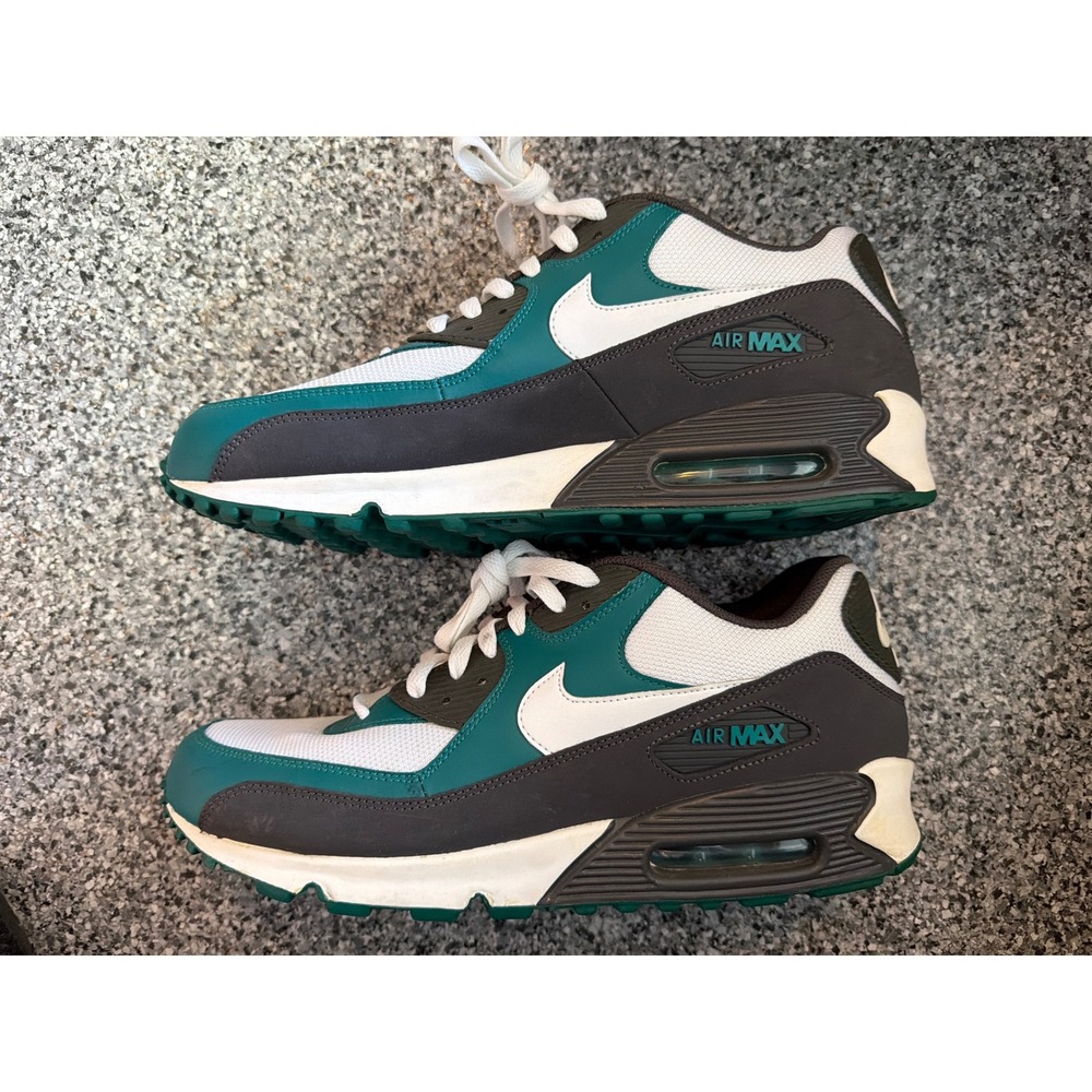 Nike Air Max 90 Lush Teal Dark Grey White 325018-059 Mens Size 12 2011 Retro